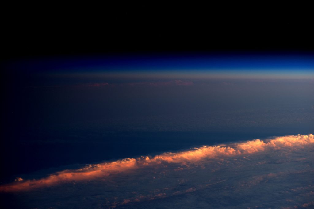Fotos que hace un aficionado cuando viaja al espacio